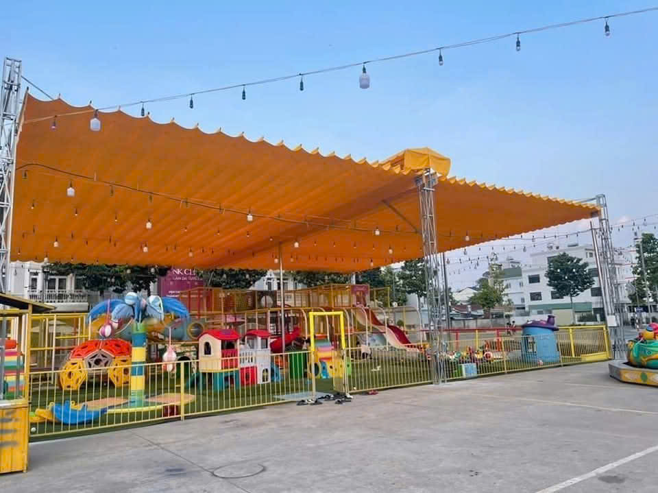 dịch vụ thi công mái xếp tiến đạt